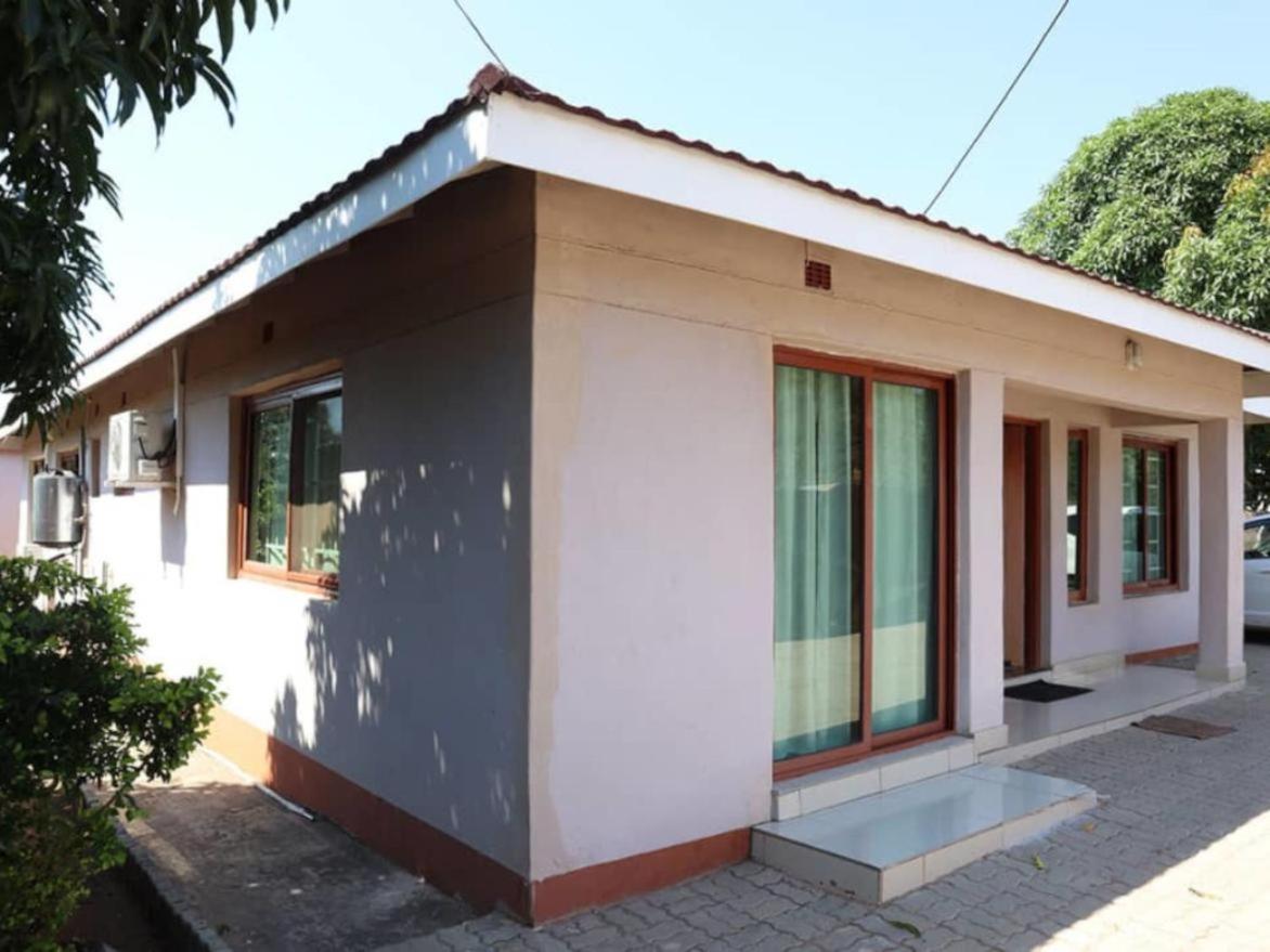 Amariah Guest House Kasane Exterior foto